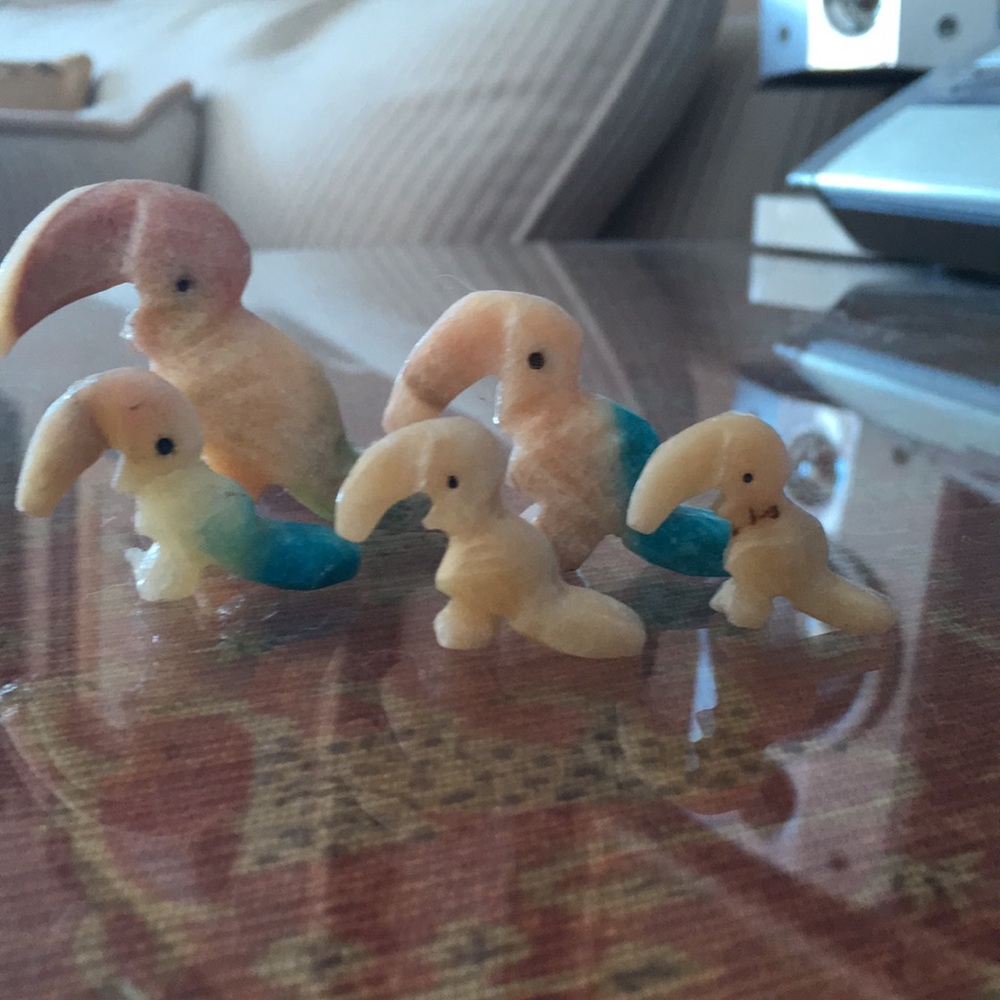 Set of 5 Hand-carved Calcite Toucans